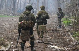 Малі штурмові групи та слабке оснащення: як армія РФ діє на Покровському напрямку