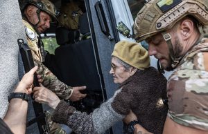 «Міфічні страшилки гірші за реальну небезпеку»: як російська пропаганда заважає евакуації на Донеччині