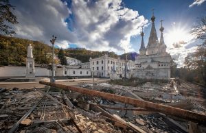 Діти у Лаврі та відмови від виїзду: яка ситуація з евакуацією у Святогірській громаді