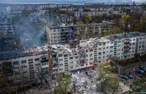 Половина багатоповерхівок пошкоджена: у Слов’янську зростає кількість евакуацій через обстріли