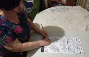 Код незламності Лиманщини: як козацька історія, ліси та озера громади втілюються у сорочці «Донеччина Вишивана 2026»