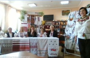 Схід і Захід єдині в традиціях: Лиманщина та Тячівщина провели спільний захід до Дня вишиванки